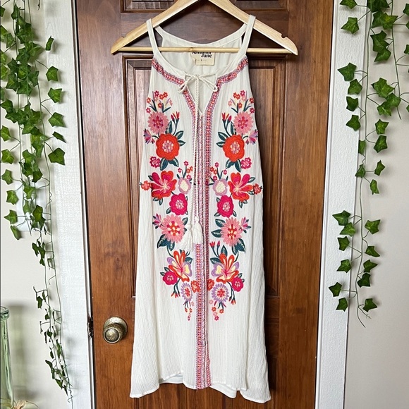 SAVANNA JANE Floral Embroidered Sleeveless Tie-Neck Mini Dress in Cream | Large - Picture 1 of 8